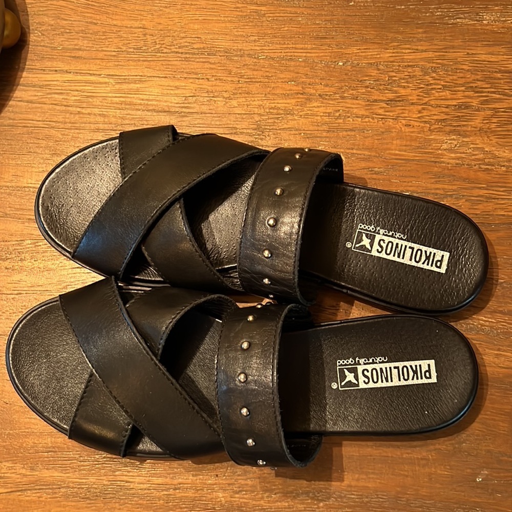 Pikolinos Ondara Leather Studded Sandals